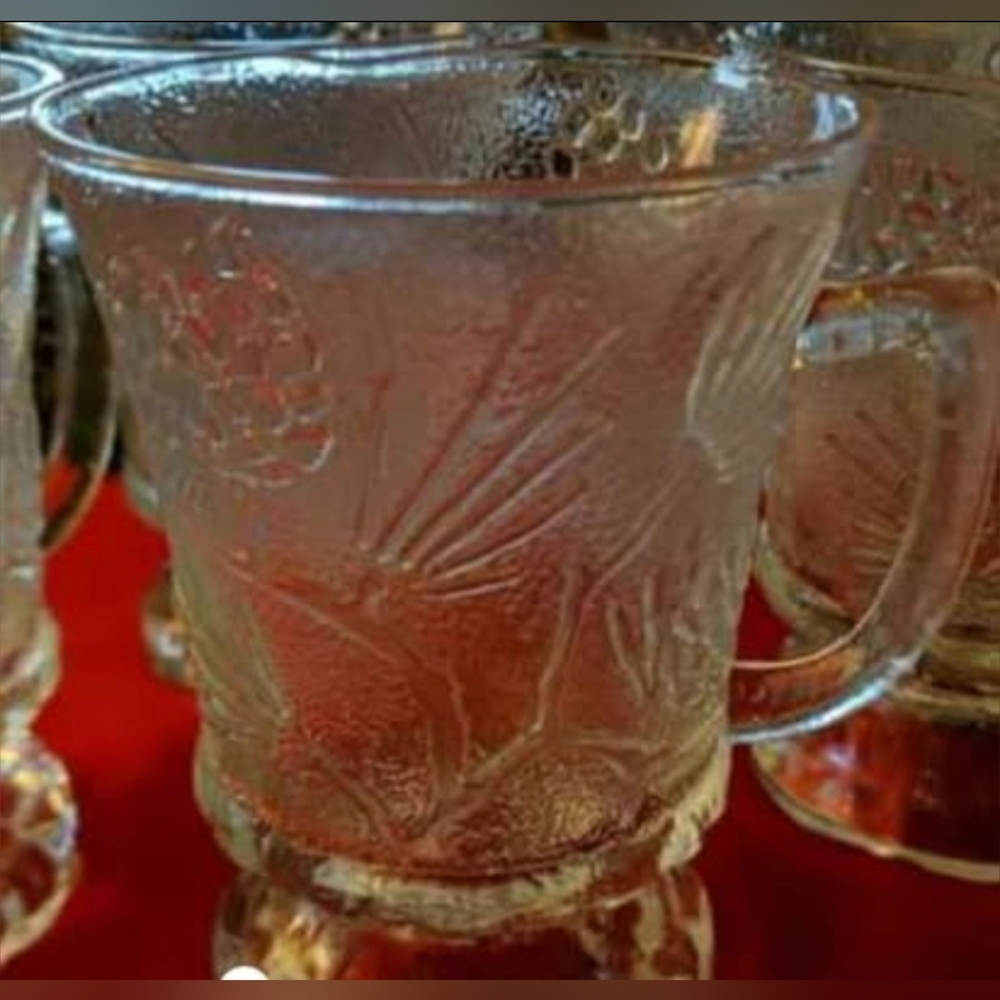 Vintage TIARA "Ponderosa Pine' Clear Glass Mugs Set of 7 $42